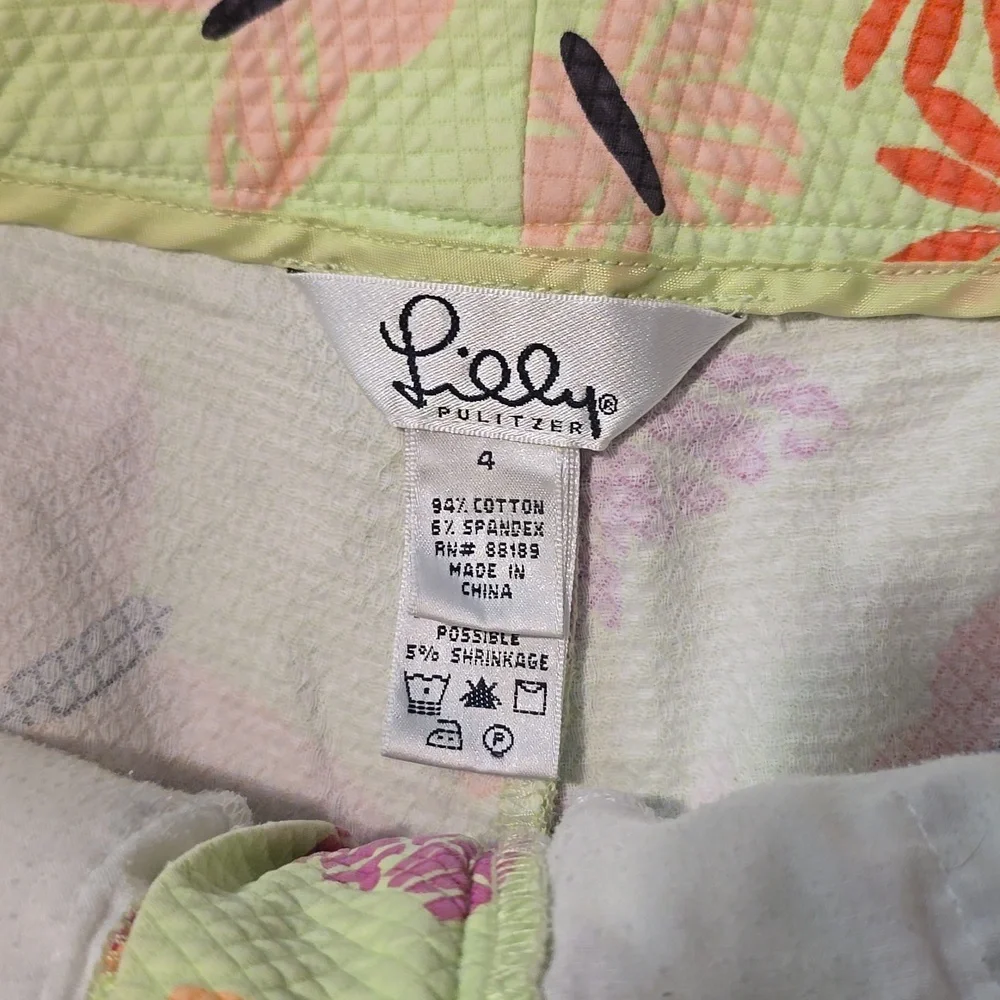 Lilly Pulitzer Green Butterfly Sjorts Womens Size 4‎